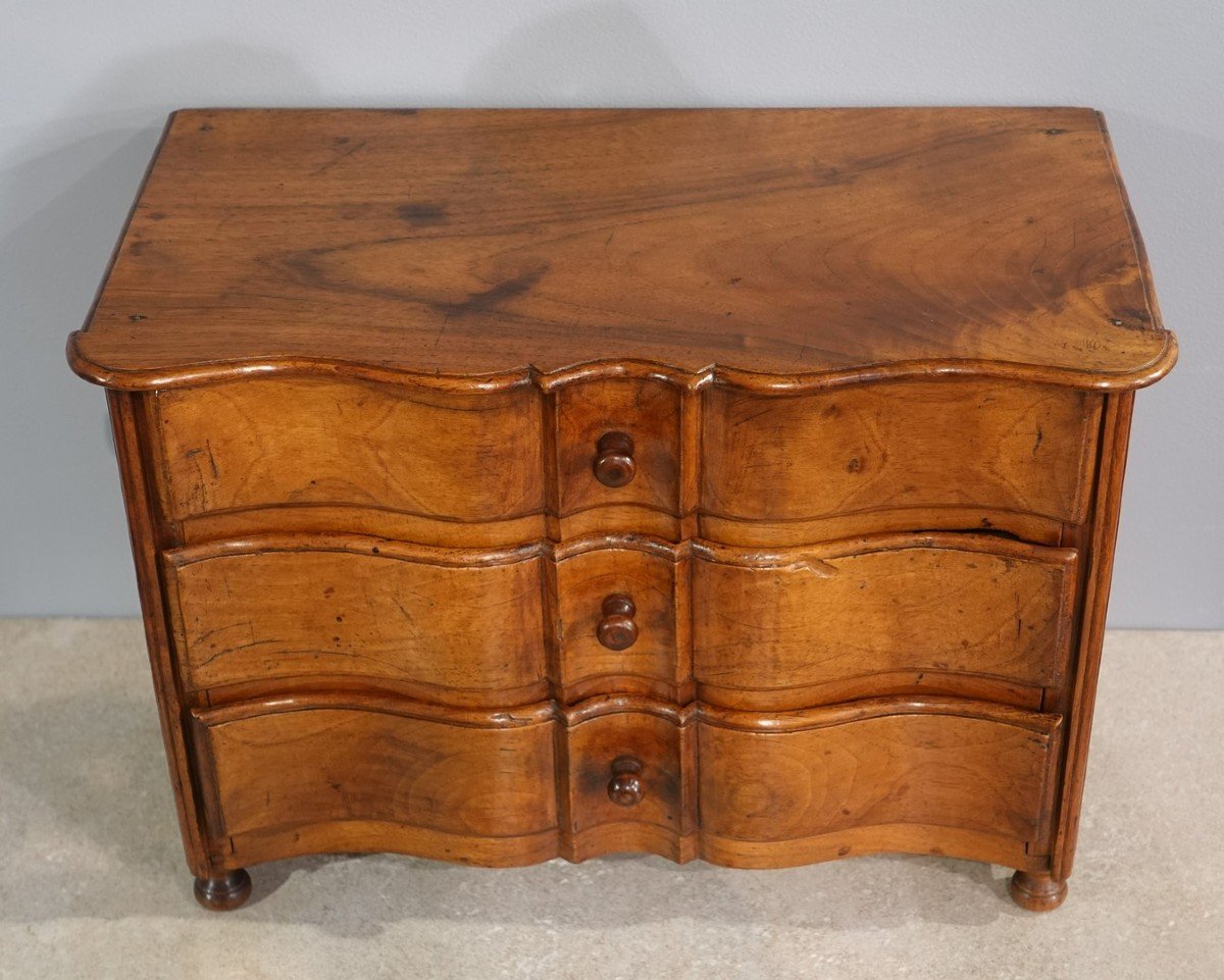 18th Century Walnut Master Chest Of Drawers-photo-4