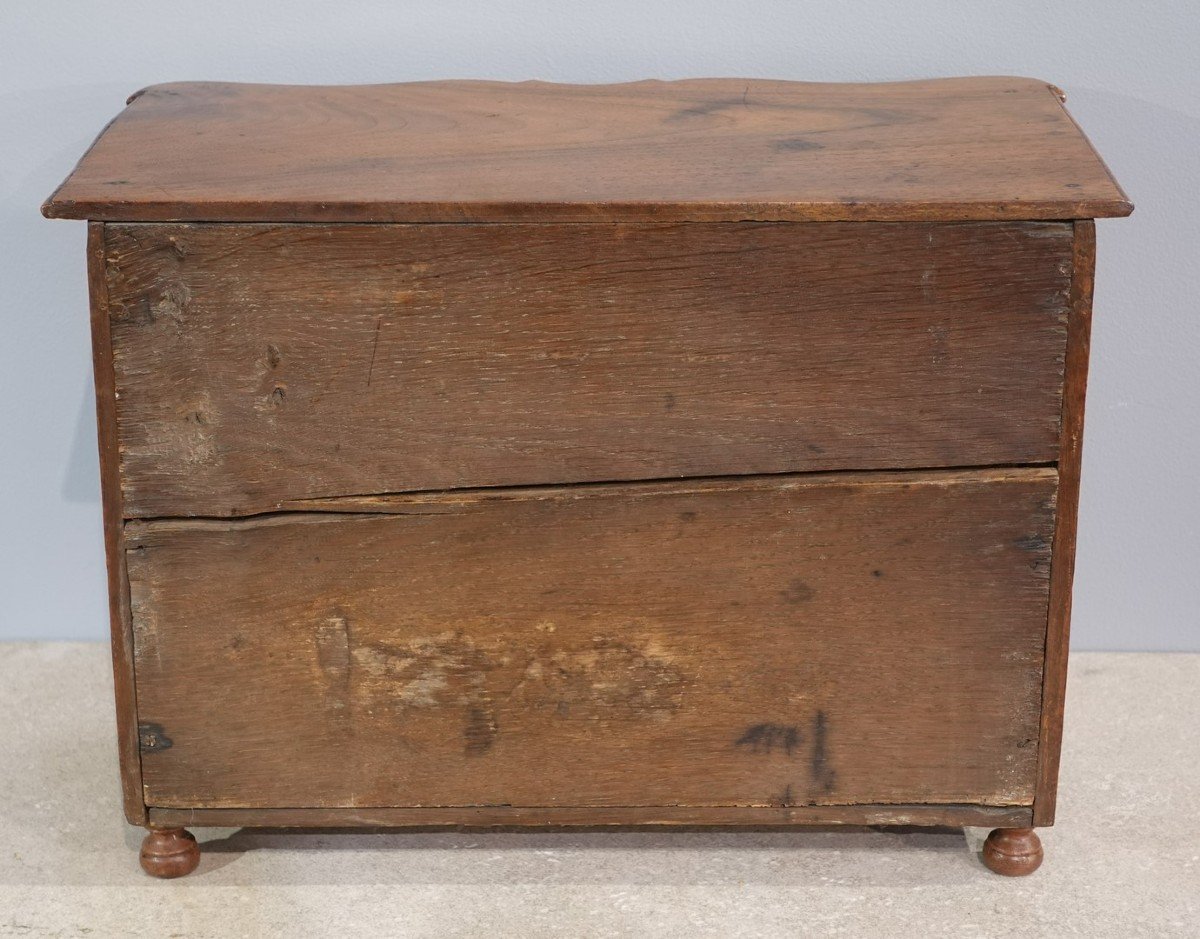 18th Century Walnut Master Chest Of Drawers-photo-3