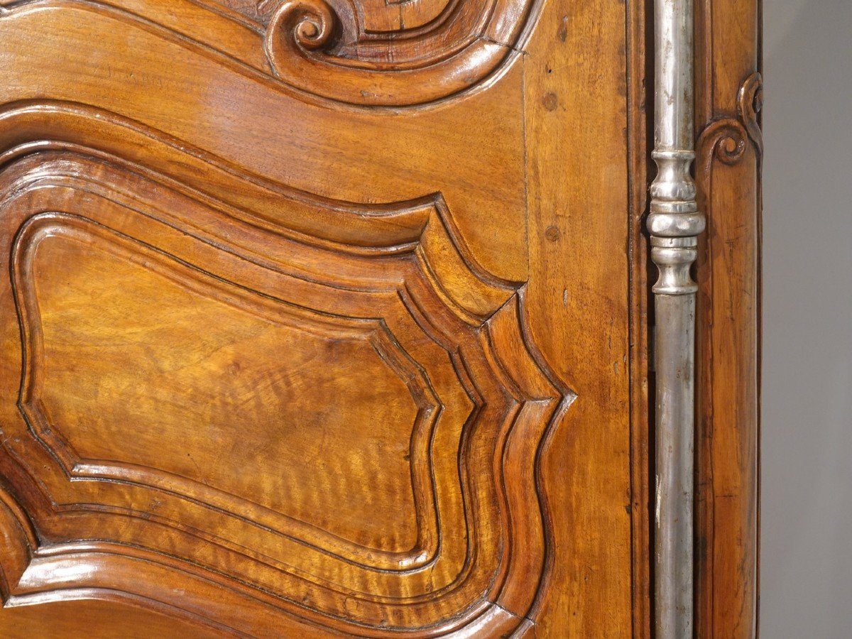 Armoire provençale en noyer d'époque XVIII°-photo-1