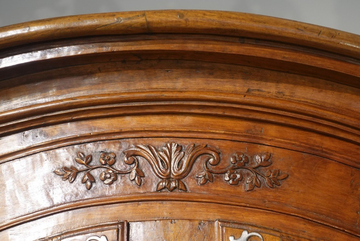 Provençal Walnut Cabinet From The 18th Century-photo-4