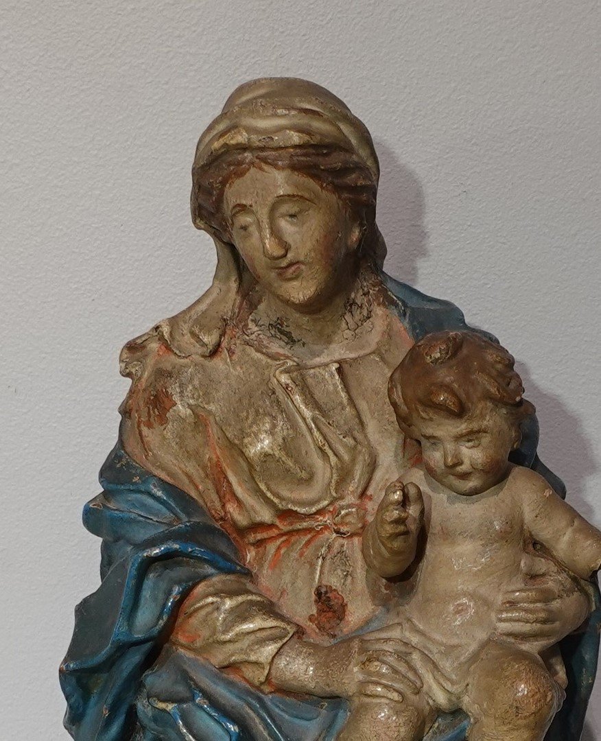 Sculpture de la Vierge à l'Enfant en terre cuite d'époque XVIII°-photo-4