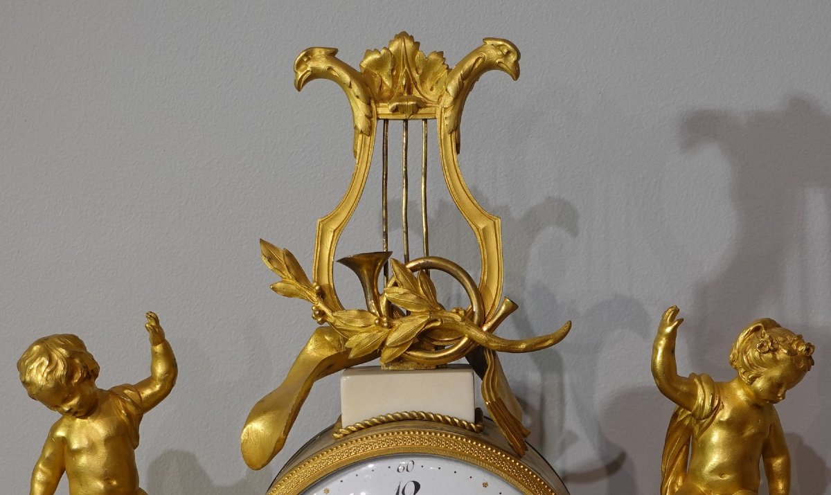 Garniture de cheminée aux Attributs de la Musique d'époque Louis XVI-photo-2