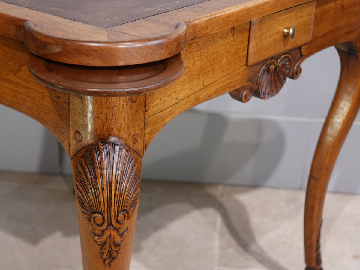 18th Century Lyonnais Walnut Games Table-photo-4