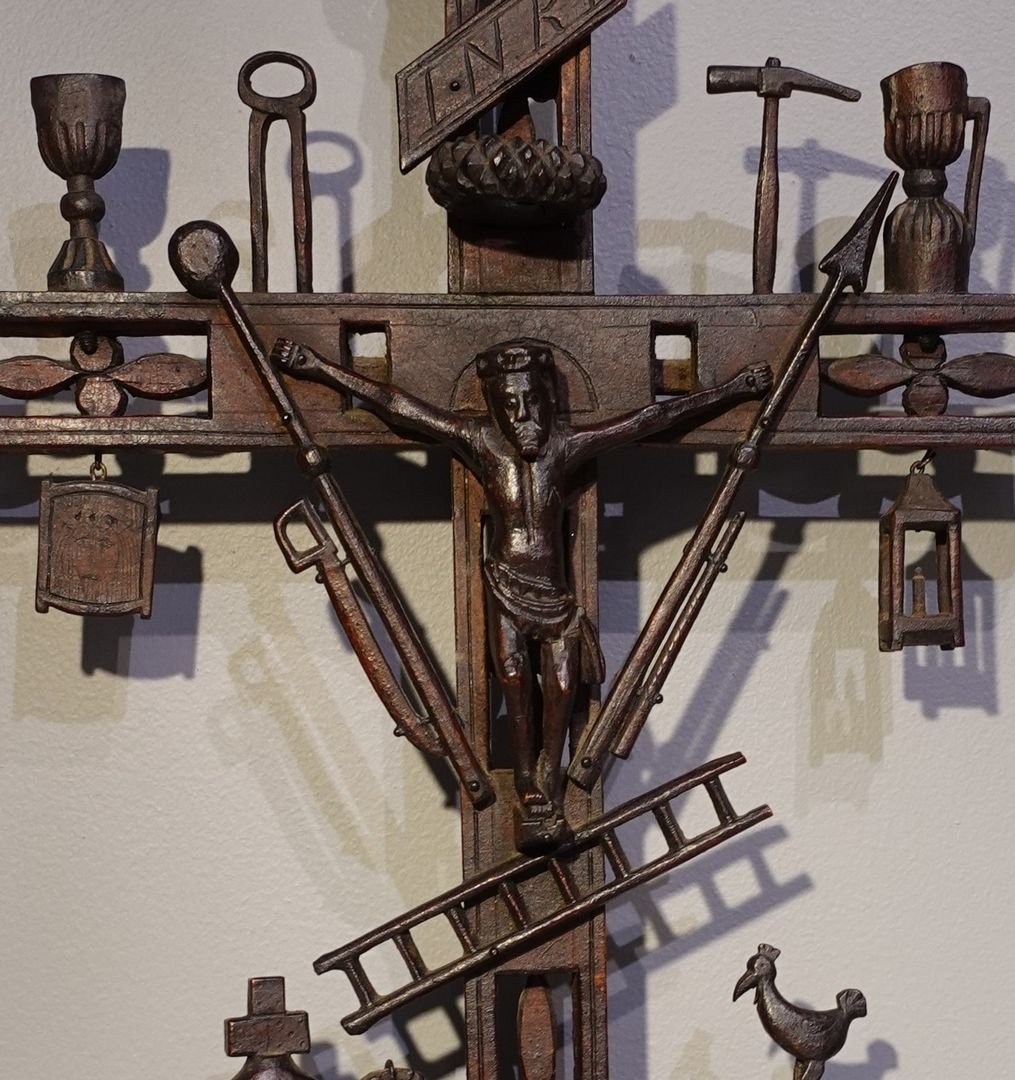 Bargeman’s Cross Featuring The Instruments Of The Passion – Late 19th Century-photo-2