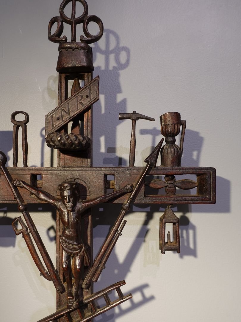 Bargeman’s Cross Featuring The Instruments Of The Passion – Late 19th Century-photo-2