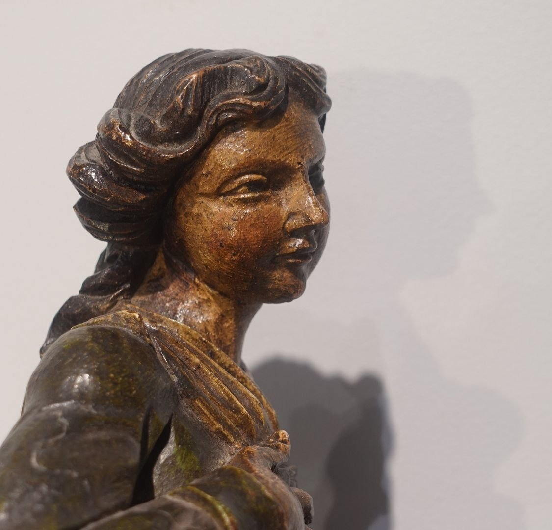 Sculpture sur bois '' Femme qui sème'' d'époque XVIII°-photo-3