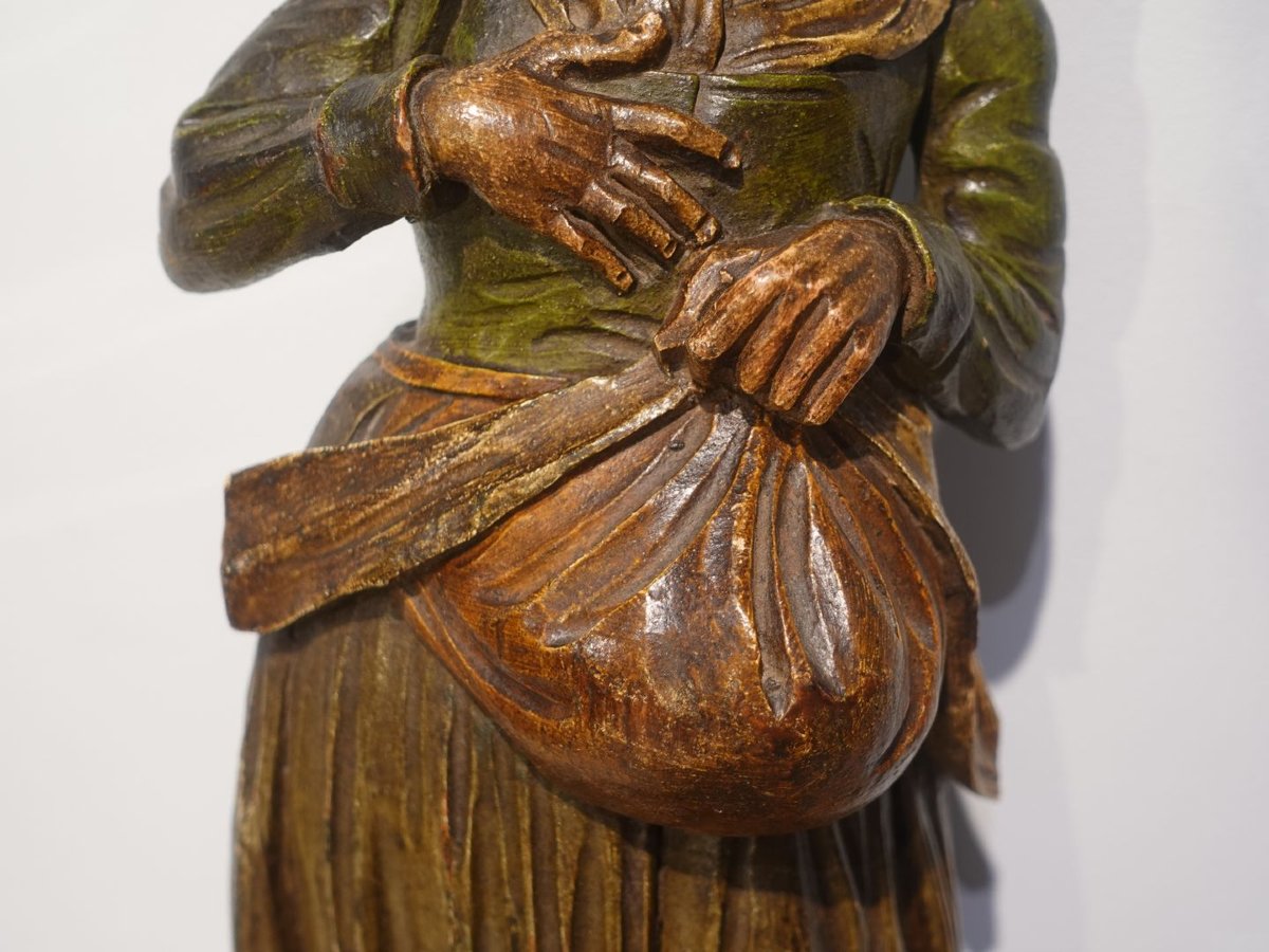 Sculpture sur bois '' Femme qui sème'' d'époque XVIII°-photo-1