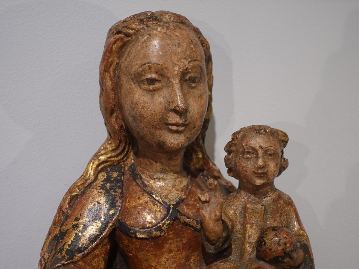 Virgin And Child In Carved And Polychrome Walnut, 16th Century