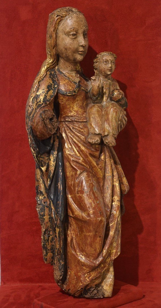 Virgin And Child In Carved And Polychrome Walnut, 16th Century