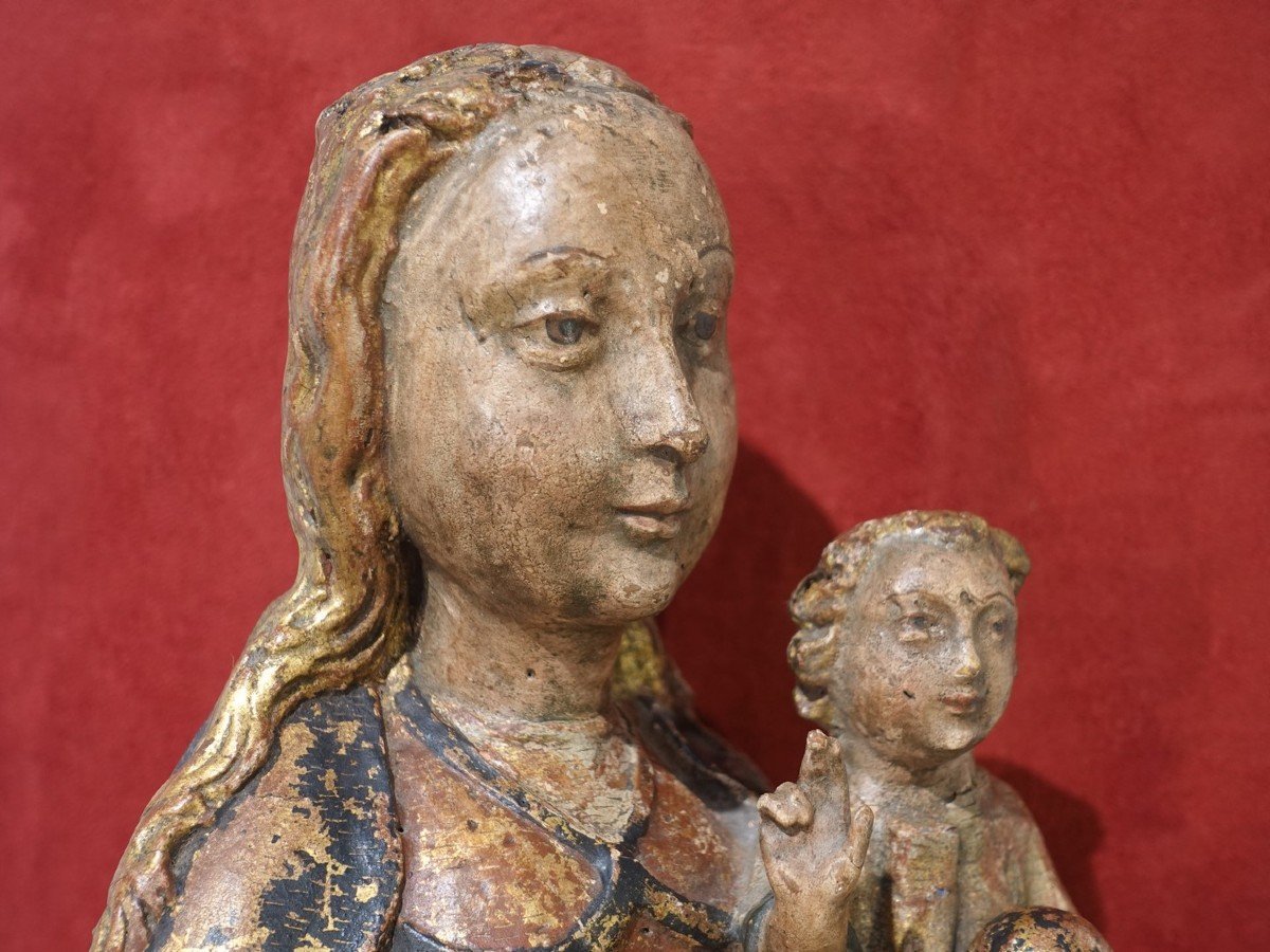Vierge à l'Enfant en noyer sculpté et polychrome d'époque XVI°-photo-4