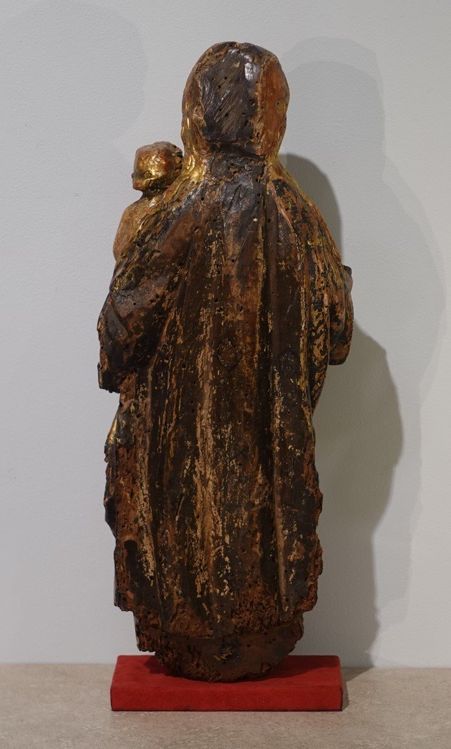 Virgin And Child In Carved And Polychrome Walnut, 16th Century