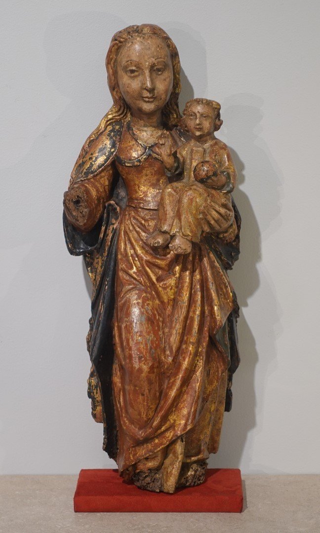 Vierge à l'Enfant en noyer sculpté et polychrome d'époque XVI°