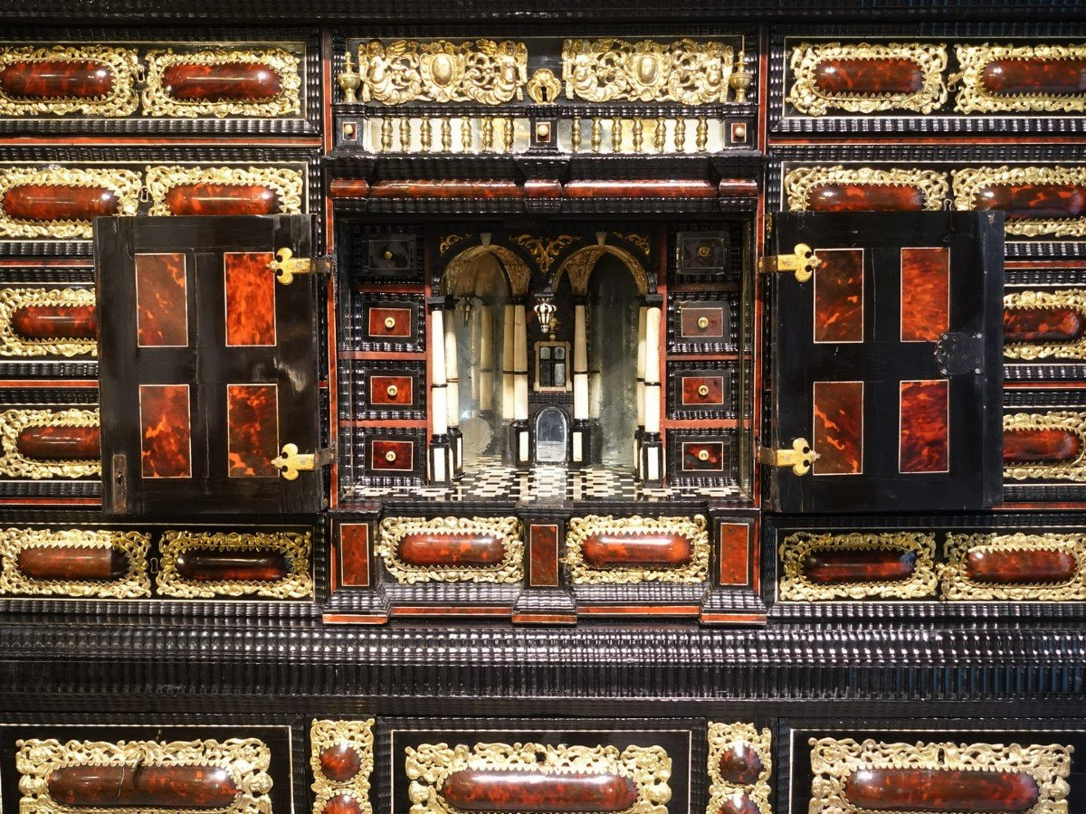 Large Antwerp Cabinet, 17th Century-photo-4