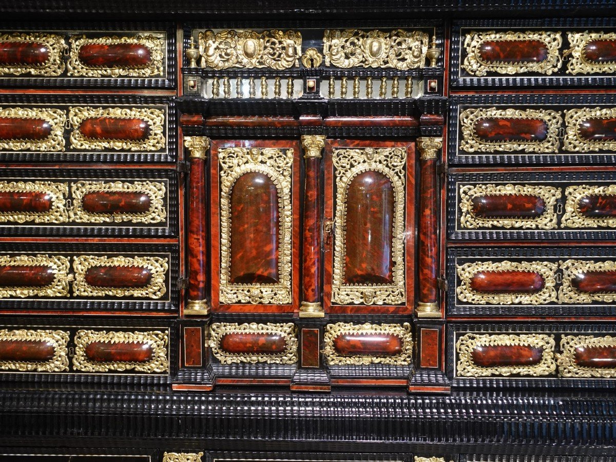 Large Antwerp Cabinet, 17th Century-photo-4