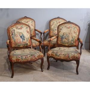 Suite de quatre fauteuils à la Reine d'époque L.XV