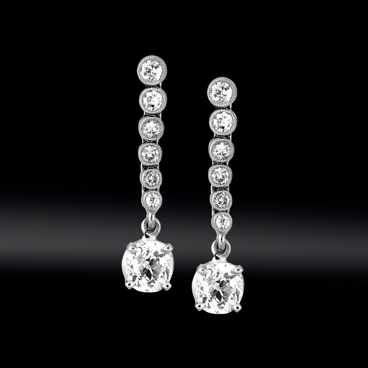 Boucles d'Oreilles Chenillettes Diamants 1,80 Carat Vers 1920