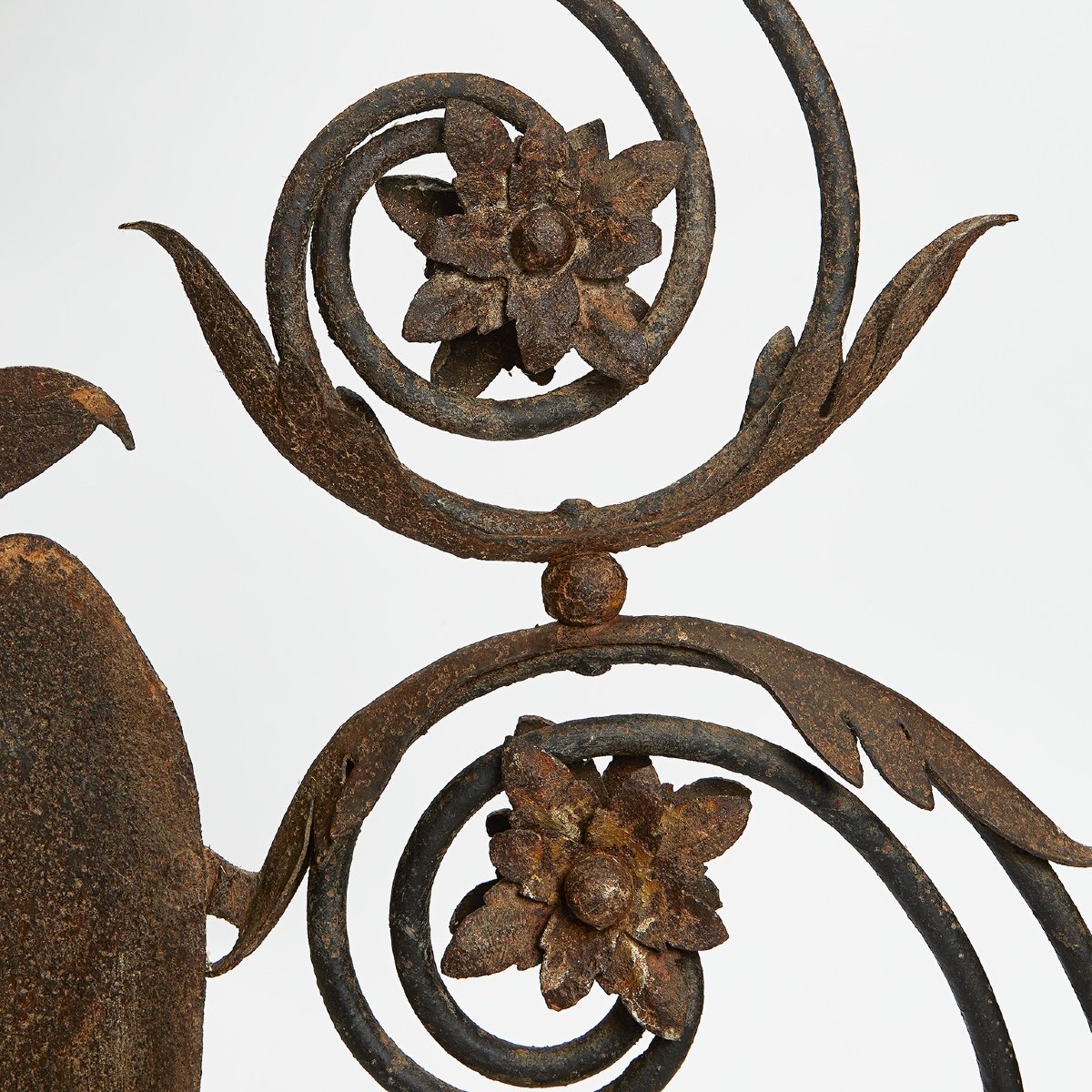 Italian Iron Sign With Eagle 18th Century Wrough Iron  Large Decorative Element -photo-4