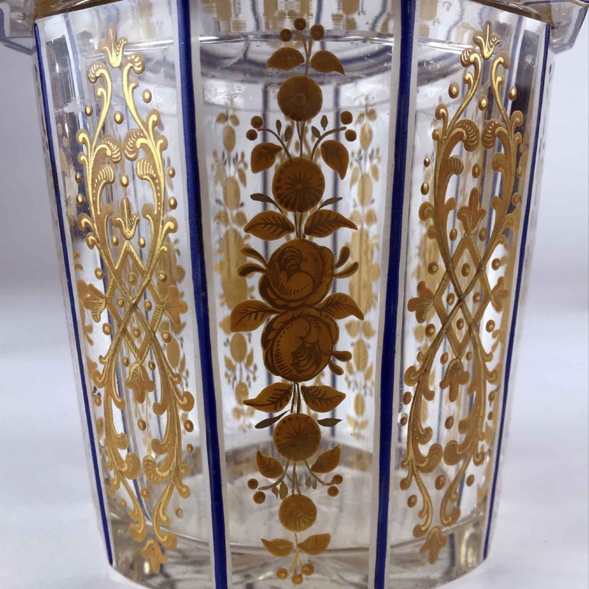Early 19th Century Bohemian Crystal Lidded Dish Plate Gilded Blue Decor-photo-4