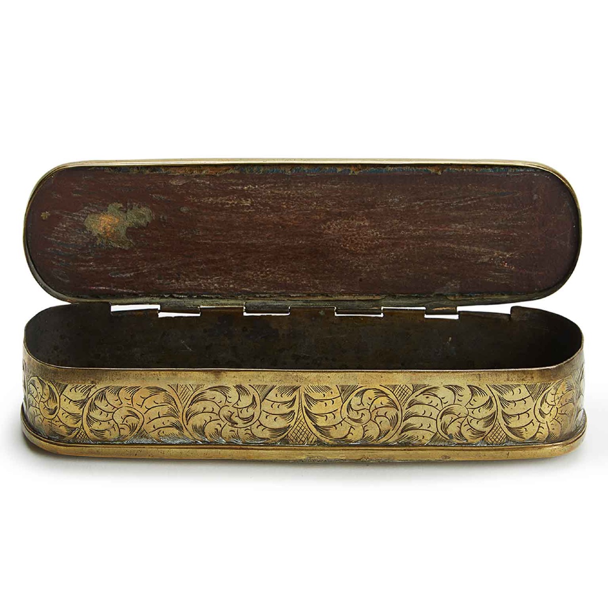 18th Century Dutch Brass Tobacco Box With Figures-photo-6