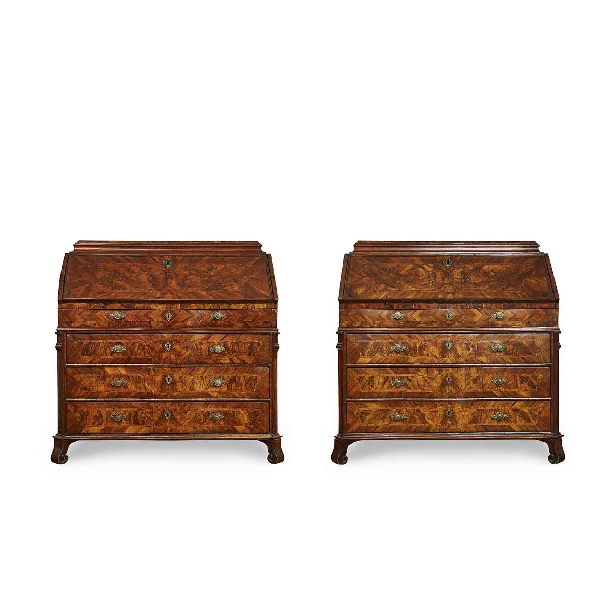 Paire De Commodes à Abattant Italiennes Du XVIIIe Siècle En Noyer Et Racine De Noyer