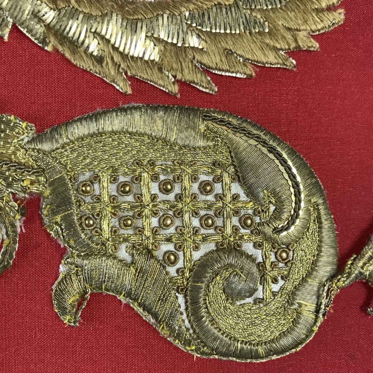 Lampe  En Bronze Avec Broderie Dorè Ancienne  -photo-4