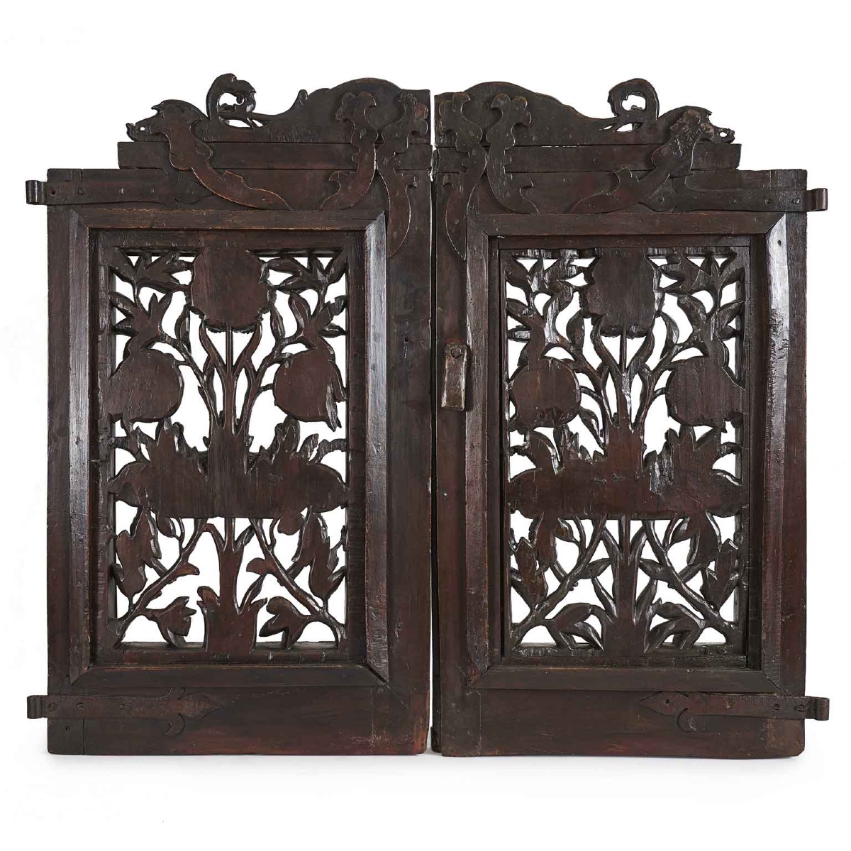 18th Century Italian Carved Walnut Two Door Gate-photo-2