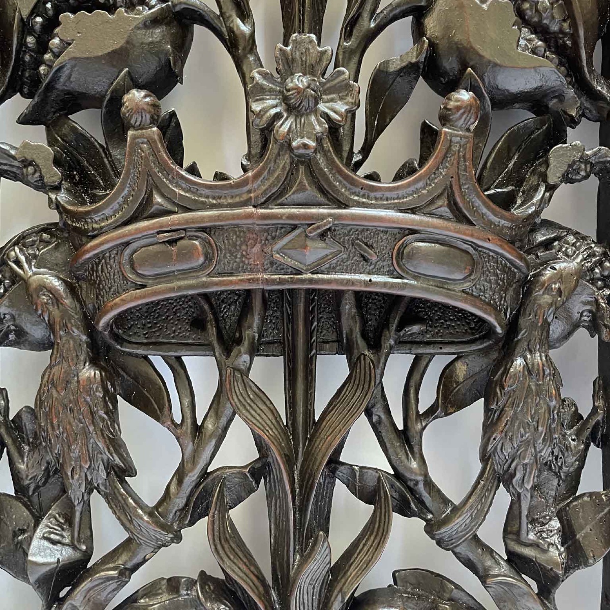 18th Century Italian Carved Walnut Two Door Gate-photo-7