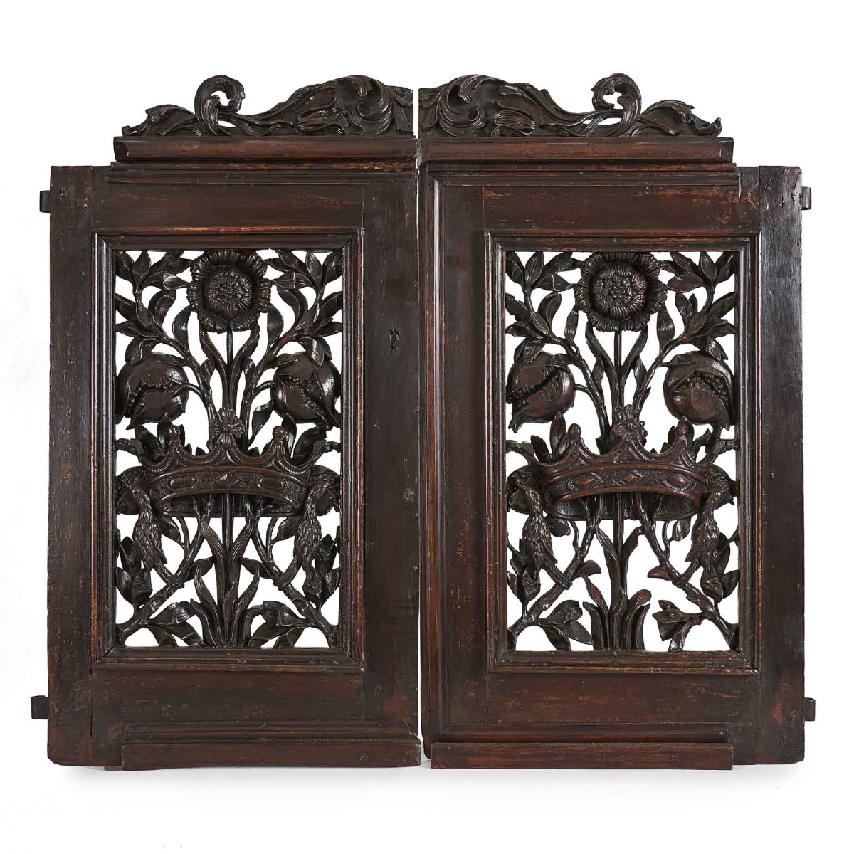 18th Century Italian Carved Walnut Two Door Gate