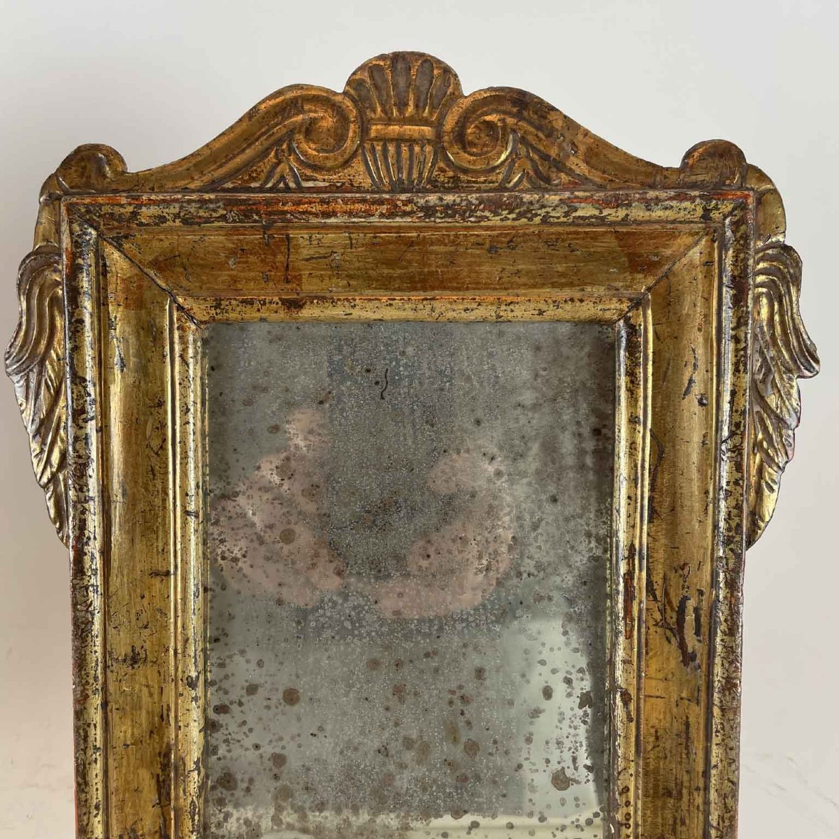 Paire d'étagères anciennes dorées avec majolique datant de 1700-photo-4