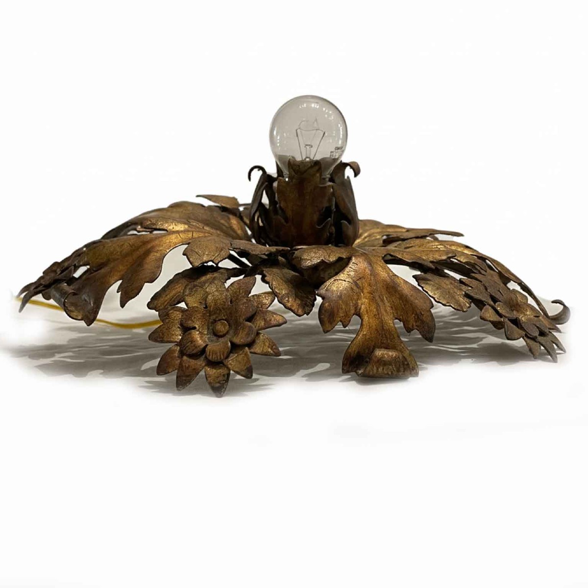 Plafonnier Italienne en Fer Repoussé Doré à une Lumière-photo-2