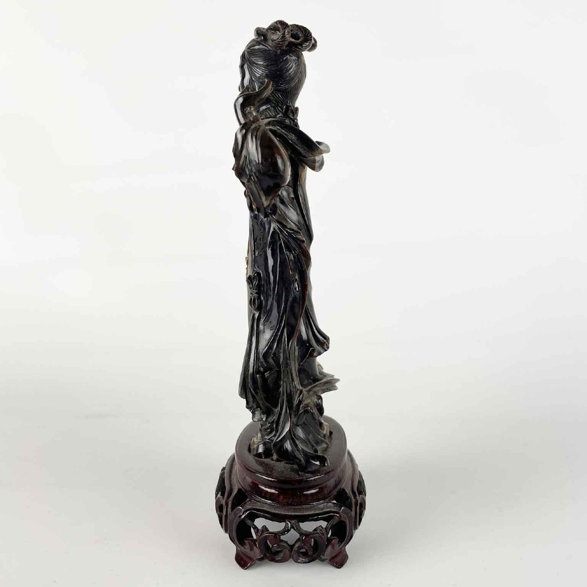 Figure de femme chinoise en œil-de-tigre, vers 1960-photo-2