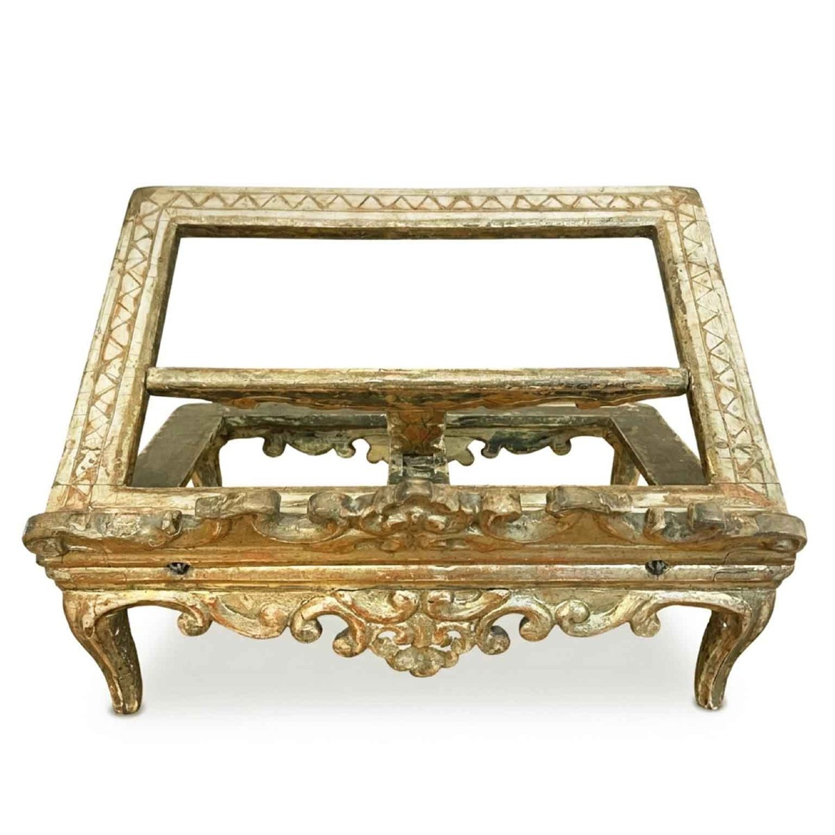 18th-century Venetian Rococo Carved Gilt Wood Table-top Lectern