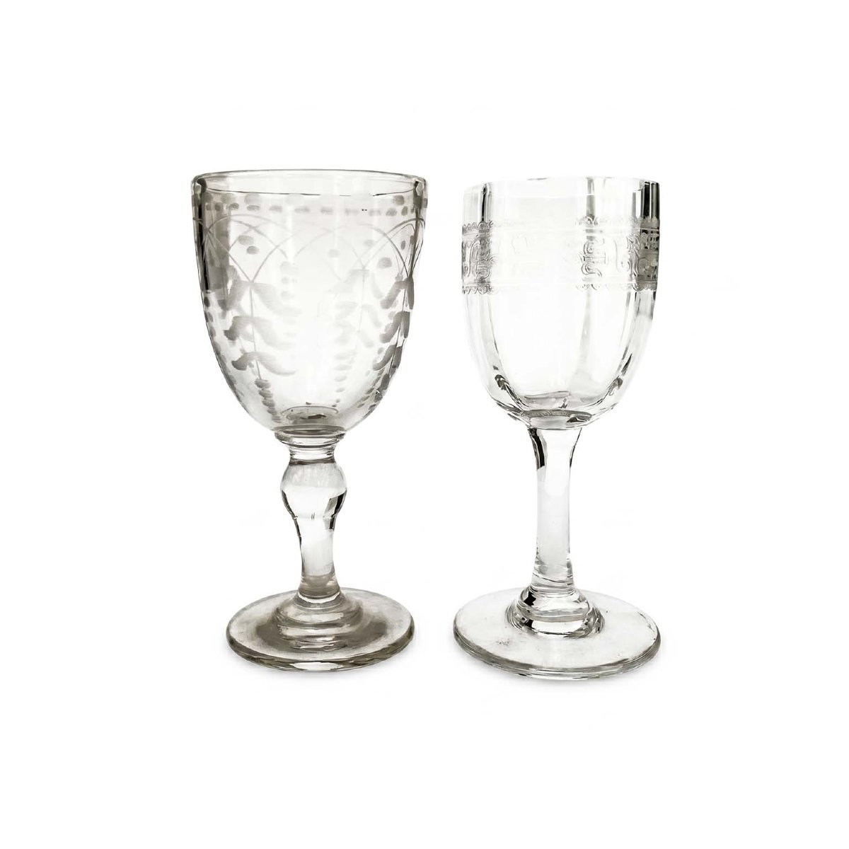 Coffret à liqueurs français datant d'environ 1860, avec bouteilles et verres taillés-photo-6