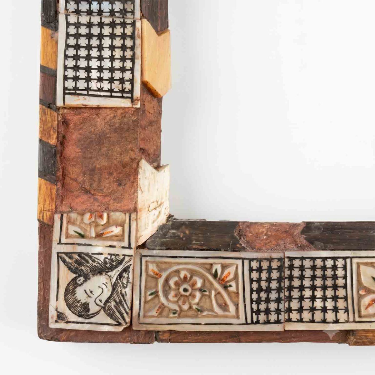Frame With Certosina-style Inlay-photo-3