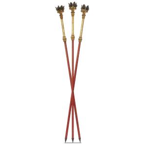 Applique Monumental Trois Bougeoirs Dorés 18ème Sur Bâtons De Procession Rouges