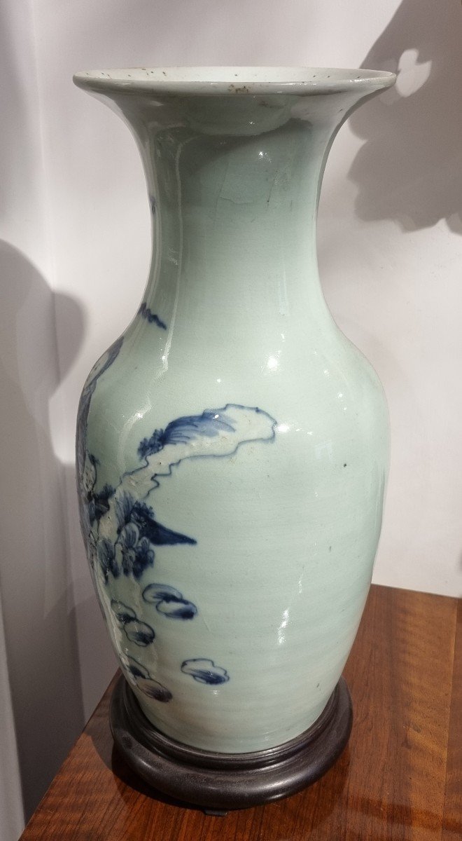 Elegant Chinese Porcelain Vase-photo-1