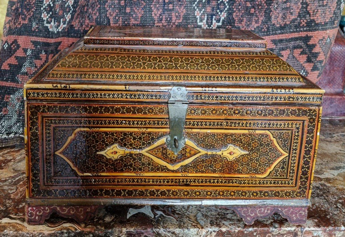 Inlaid Box In Precious Woods
