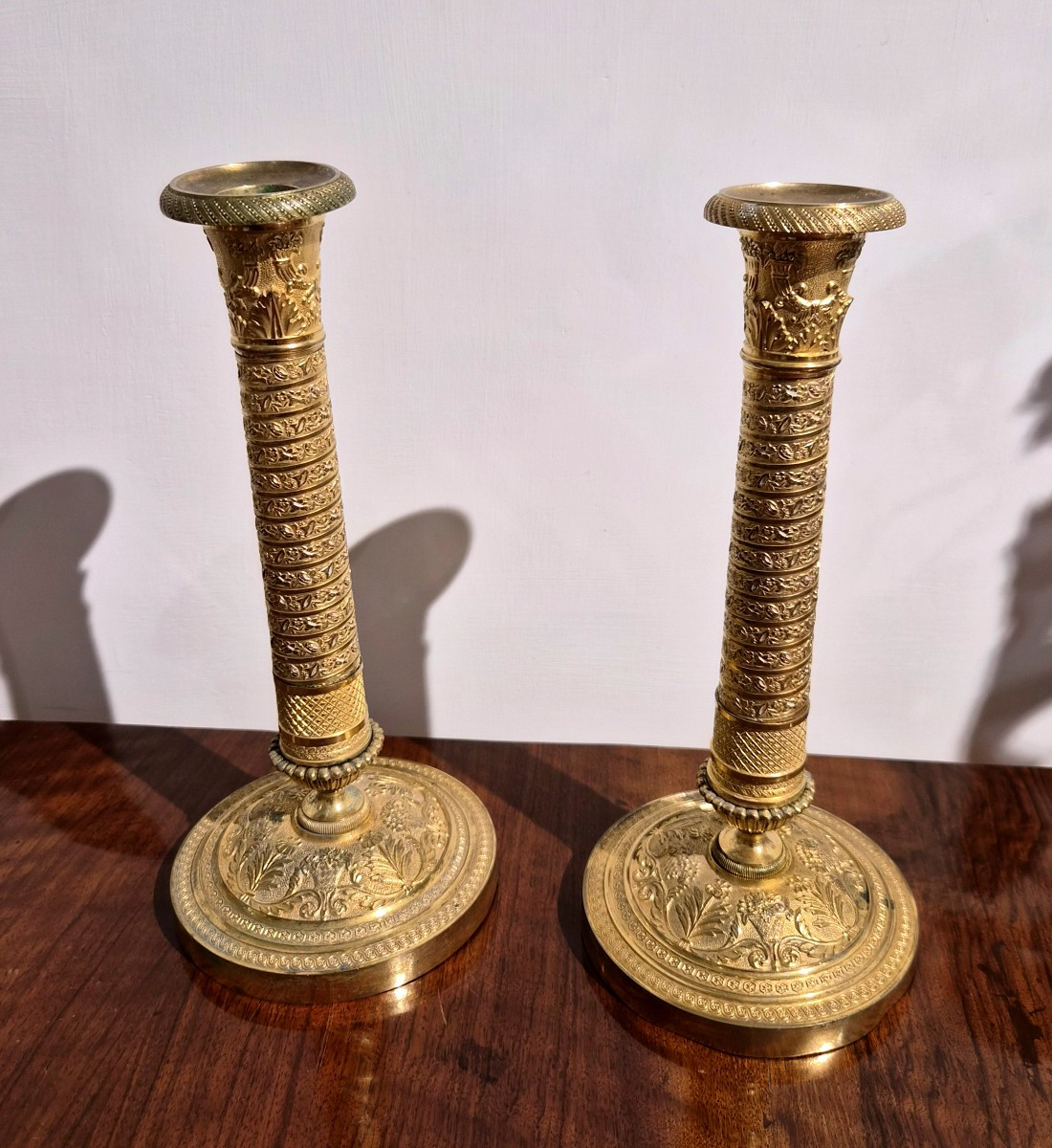 Paire de chandeliers en bronze doré