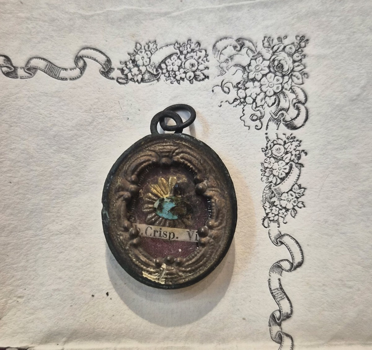 Relique de saint Crispin de Viterbe, authentifiée en 1876, provenant de Carne S. Crispini à Vit-photo-2