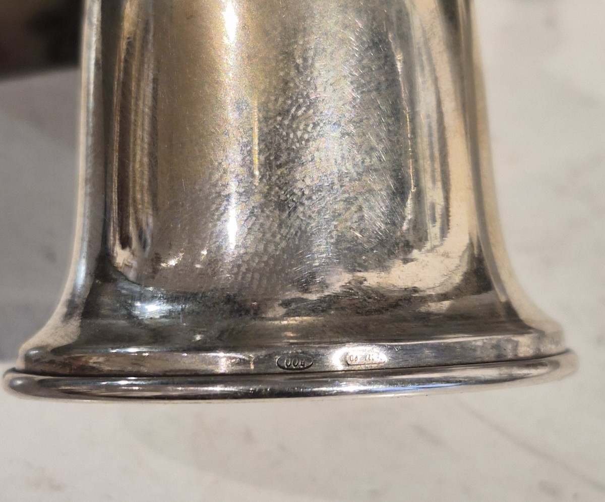 Cloche de table en argent ornée d'un chérubin et d'un triton.-photo-3