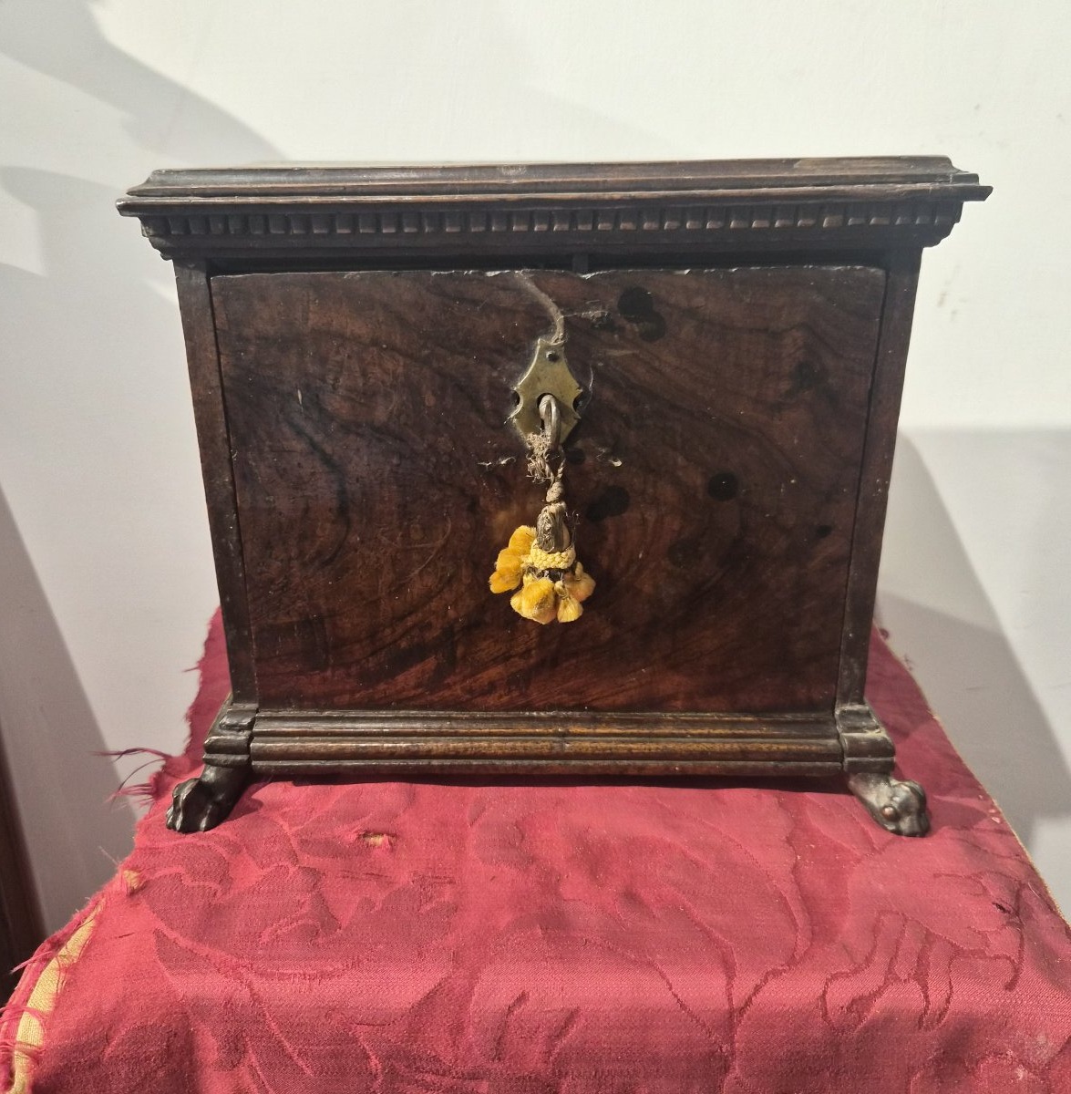 Small Renaissance Coin Box-photo-3