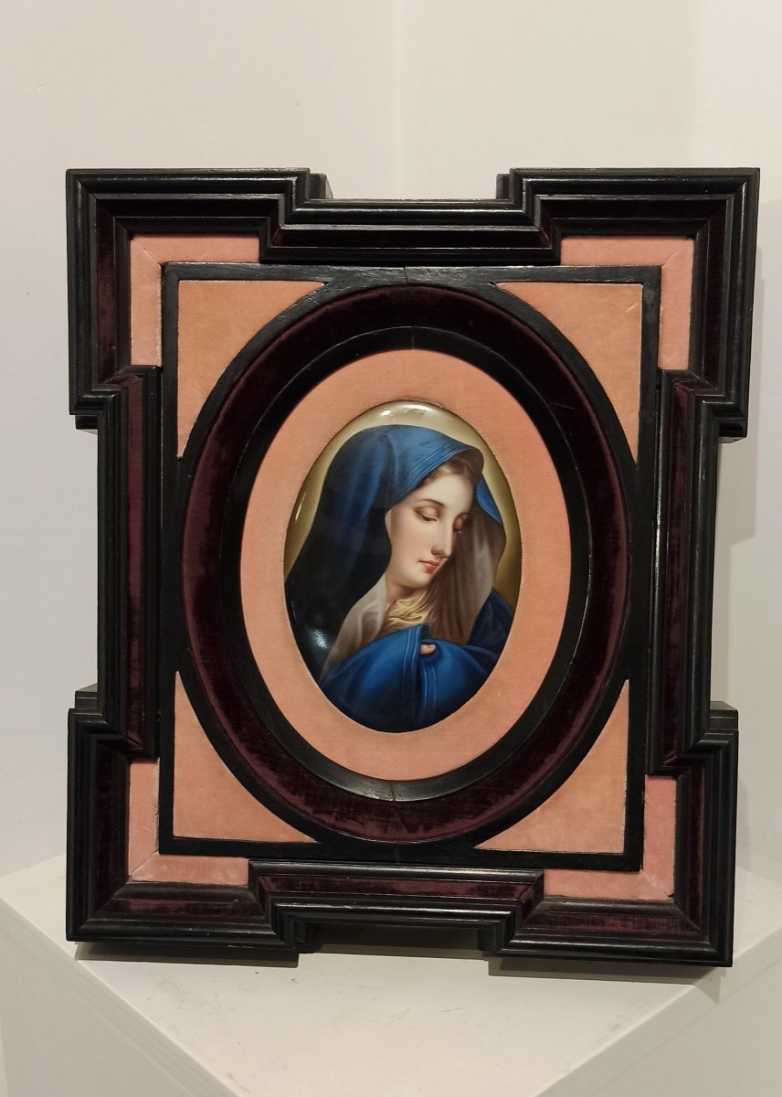 "Vierge au doigt", peint sur porcelaine-photo-1