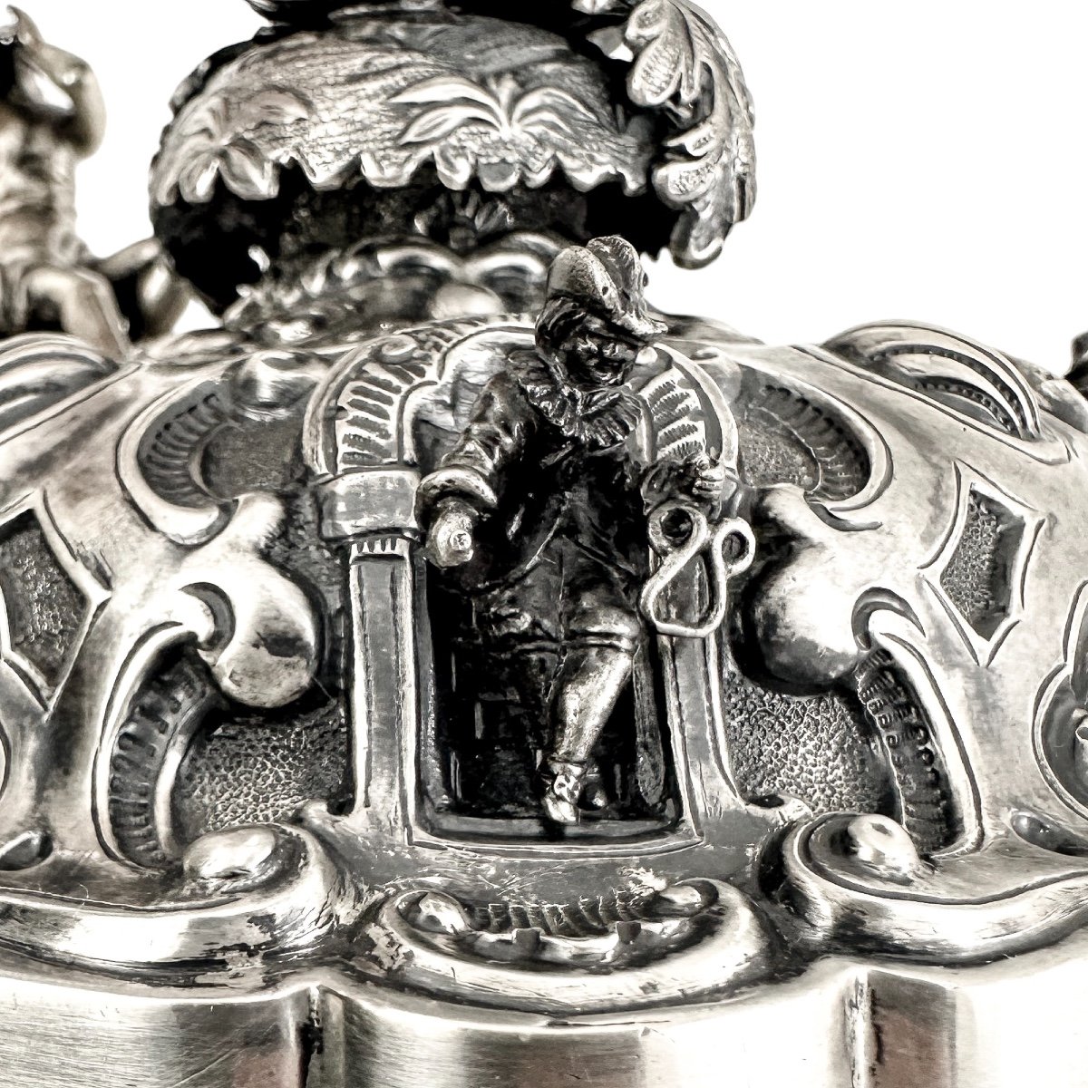 Hanau - Paire Chandeliers Figuratifs De Style Renaissance Avec Pan, Chérubins Et Musiciens-photo-5