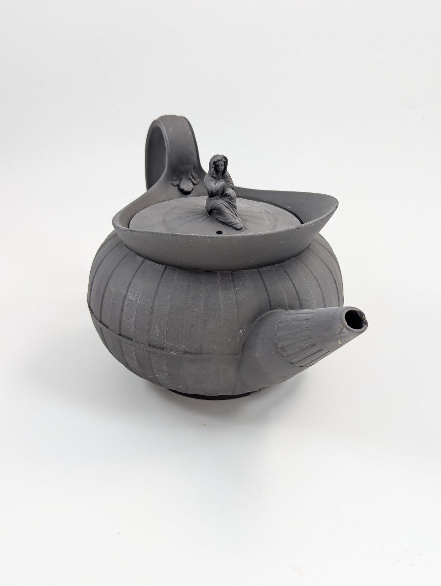 Théière Ancienne En Basalte Noir De Wedgwood, Vers 1790-photo-2