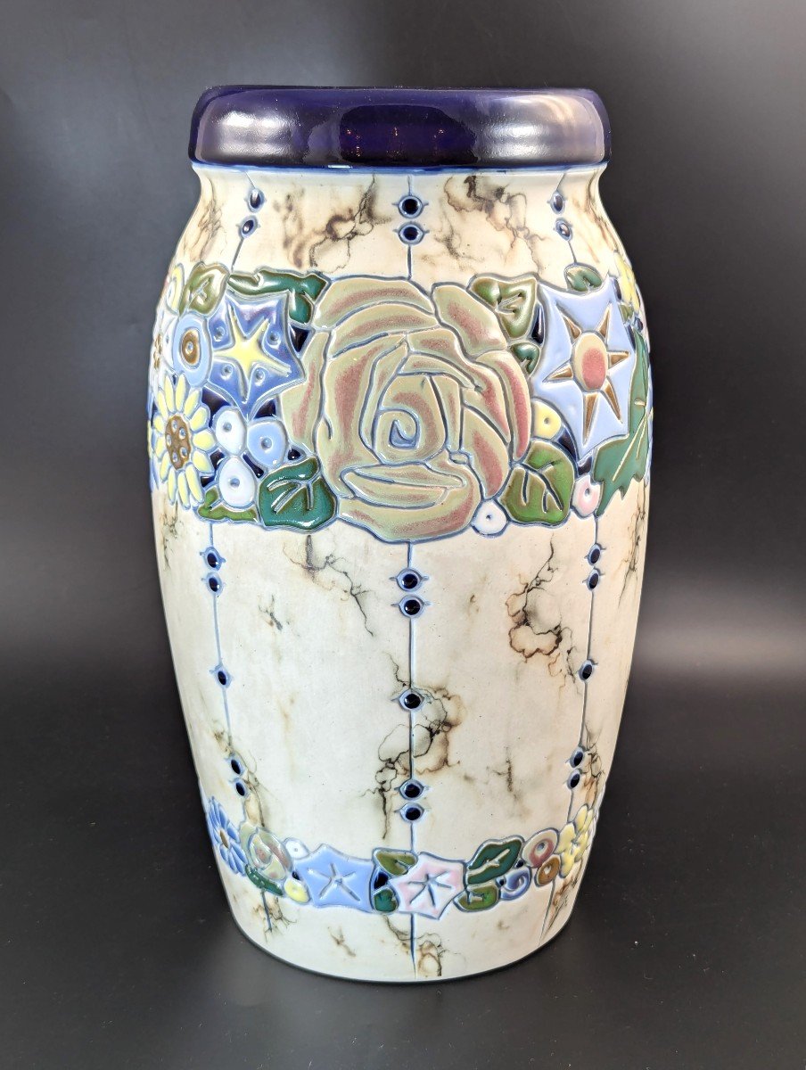 Amphora Ceramic Vase In The Art Deco Style. Made In Czechoslovakia, с. 1920-photo-2