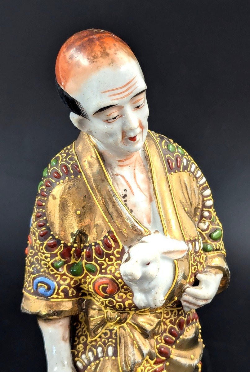Ancienne Figurine Japonaise En Porcelaine De Satsuma Homme Avec Lapins, Période Meiji -photo-2