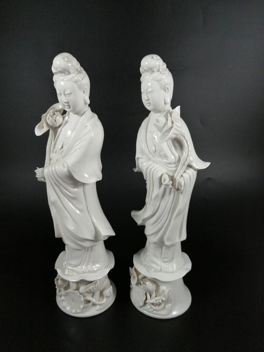 Paire d'Anciennes Figurines En Porcelaine Blanc De Chine Guan Yin De La Dynastie Qing-photo-2