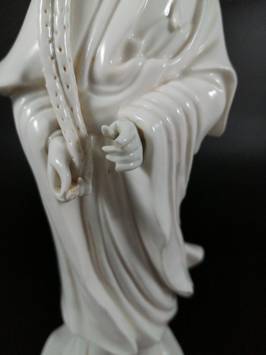 Paire d'Anciennes Figurines En Porcelaine Blanc De Chine Guan Yin De La Dynastie Qing-photo-5