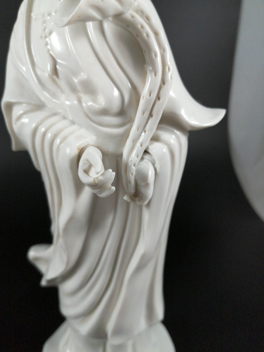 Paire d'Anciennes Figurines En Porcelaine Blanc De Chine Guan Yin De La Dynastie Qing-photo-6