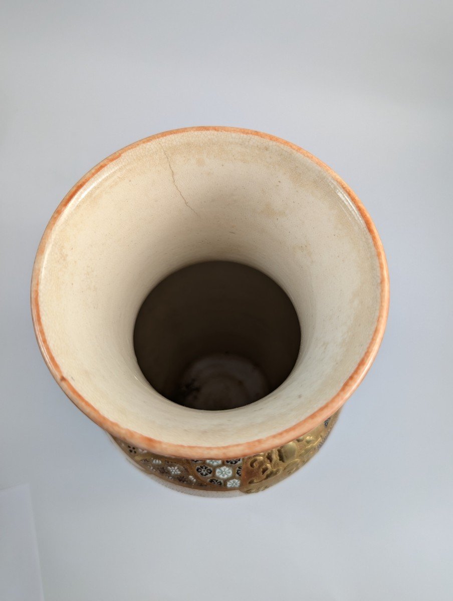Nishida Kyoto Satsuma Vases With Gilt Figures And Animal Head Handles, Meiji Period C. 1890 西田造-photo-3